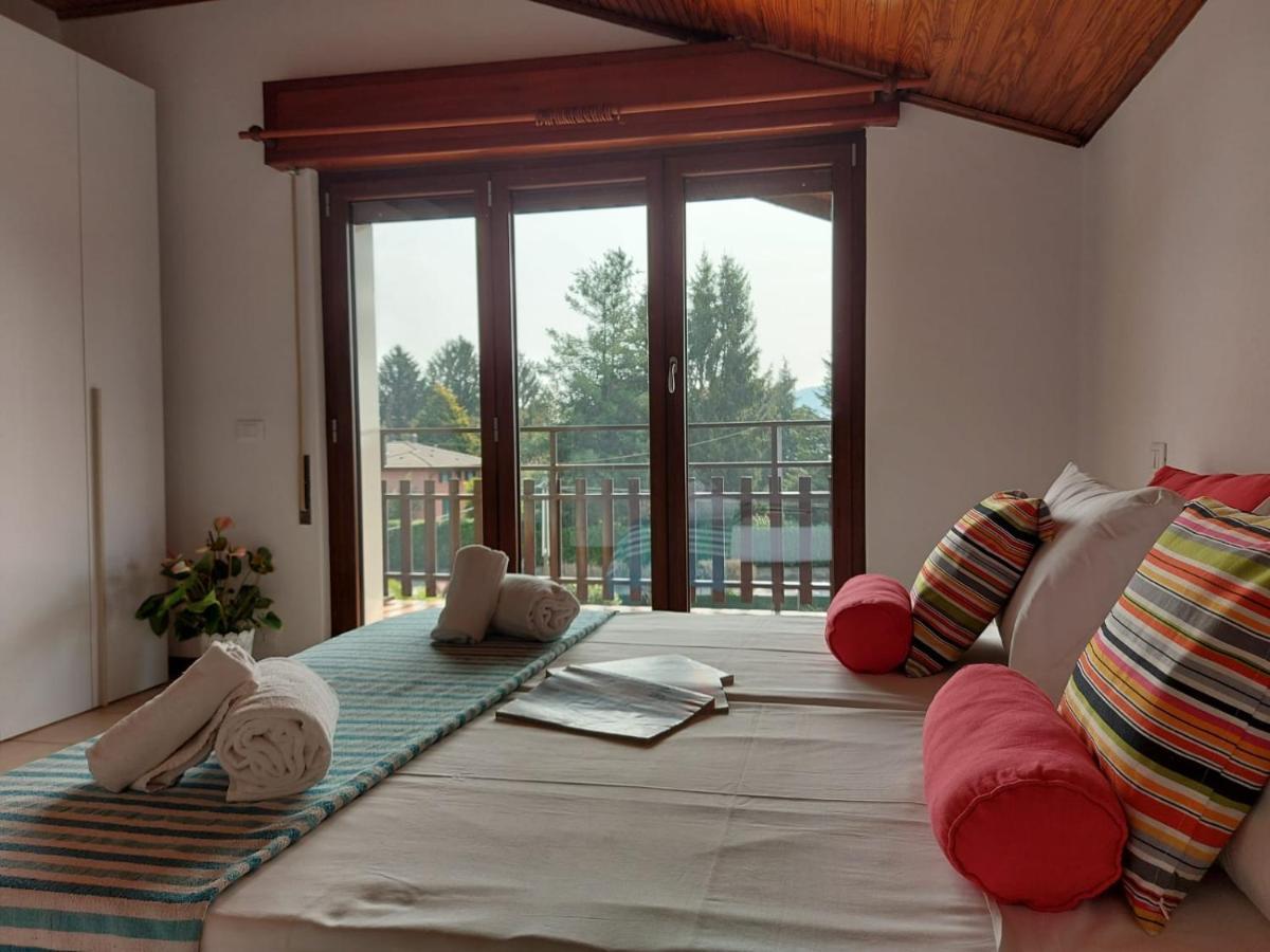 Bnbook Casa Dei Peschi - Lago Di Monate Cadrezzate Exteriör bild