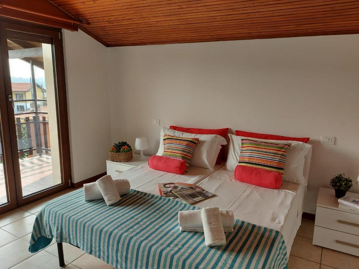 Bnbook Casa Dei Peschi - Lago Di Monate Cadrezzate Exteriör bild