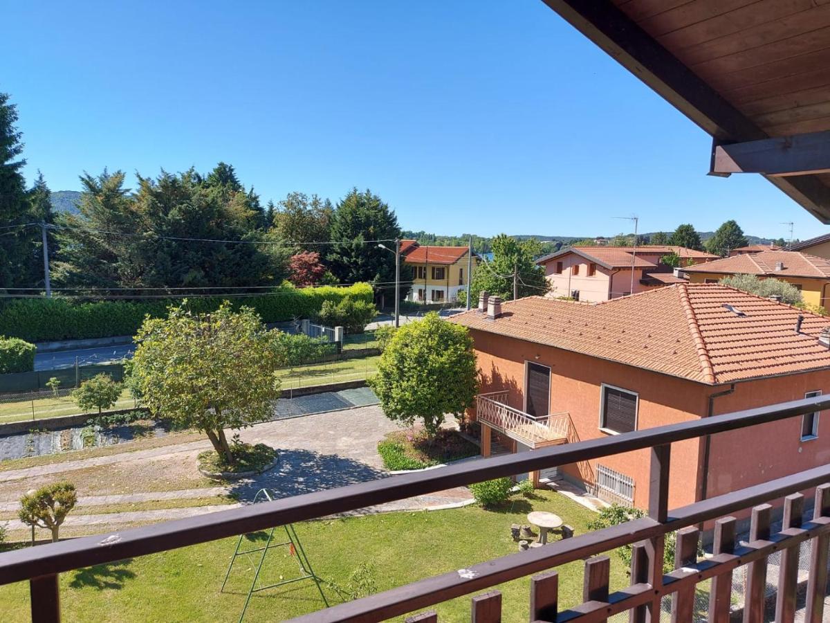 Bnbook Casa Dei Peschi - Lago Di Monate Cadrezzate Exteriör bild