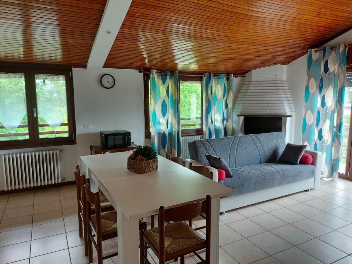 Bnbook Casa Dei Peschi - Lago Di Monate Cadrezzate Exteriör bild