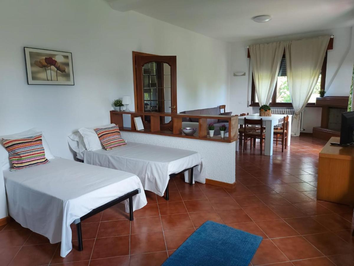 Bnbook Casa Dei Peschi - Lago Di Monate Cadrezzate Exteriör bild