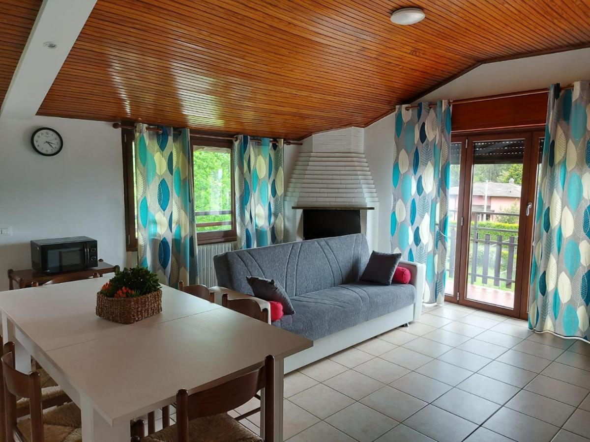 Bnbook Casa Dei Peschi - Lago Di Monate Cadrezzate Exteriör bild