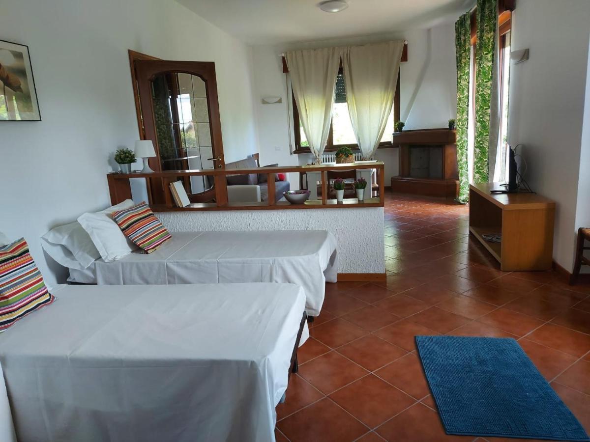 Bnbook Casa Dei Peschi - Lago Di Monate Cadrezzate Exteriör bild