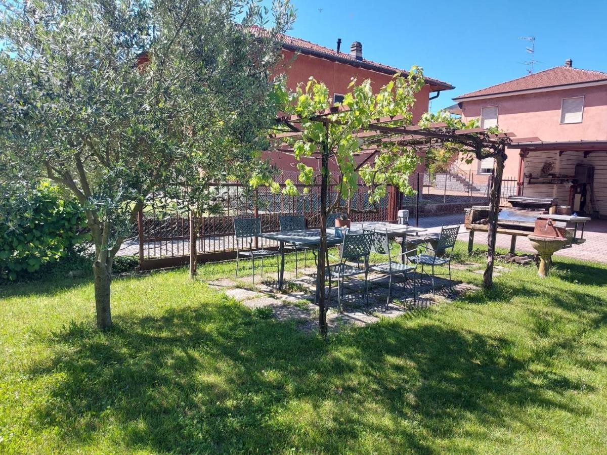 Bnbook Casa Dei Peschi - Lago Di Monate Cadrezzate Exteriör bild