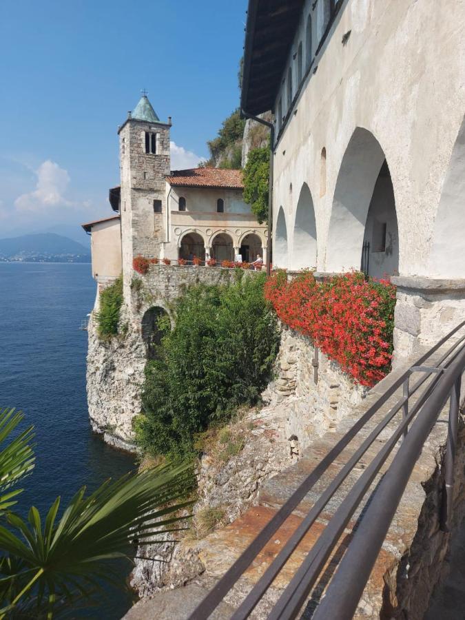 Bnbook Casa Dei Peschi - Lago Di Monate Cadrezzate Exteriör bild